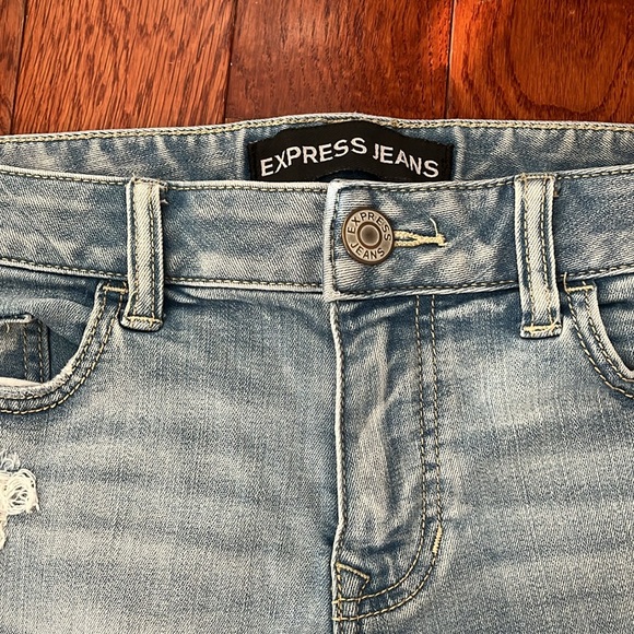 Express Jean Shorts Ripped with Lace - Picture 2 of 4